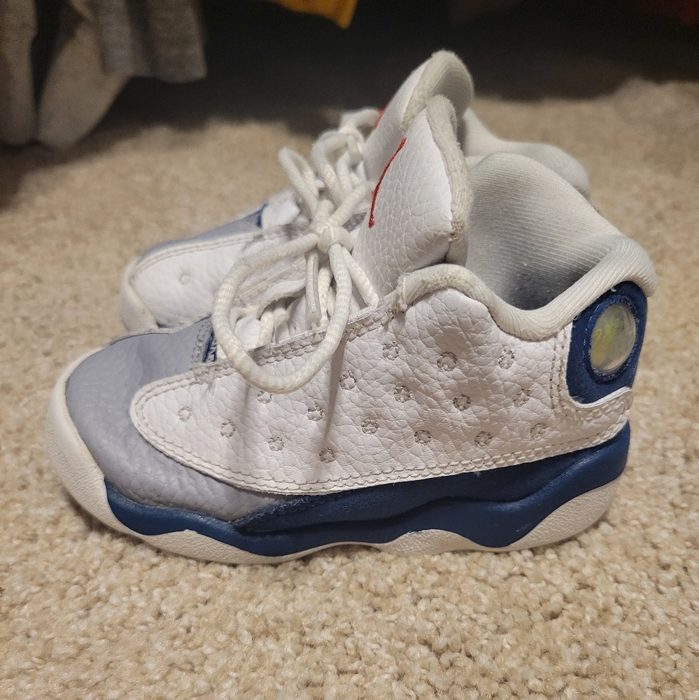 Jordan Blue Sneakers with Quilted Leather and Rounded Toe